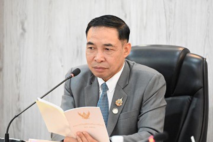อธิบดี สกร.ถกผู้บริหารถึงแนวทางปรับโครงสร้างหน่วยงานทางการศึกษาในกรมส่งเสริมการเรียนรู้