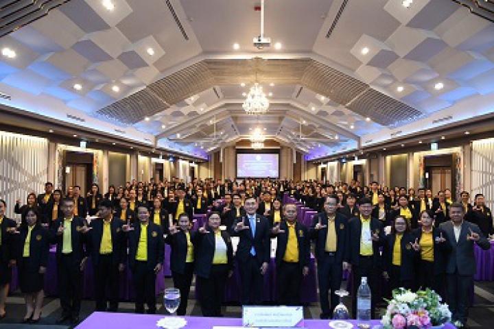 รองอธิบดีกรมส่งเสริมการเรียนรู้ ร่วมเปิดการอบรม “ยกระดับการเรียนรู้ยุคใหม่ด้วยสื่อดิจิทัล กับ Generative AI สำหรับครู”