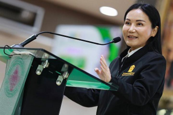 ”เสมา 1“สั่งการรับมือผลกระทบจากพายุ “วิภา”ย้ำ ความปลอดภัยนักเรียนต้องมาก่อน พร้อมกำชับเร่งให้ความช่วยเหลือสถานศึกษาได้รับผลกระทบด่วน