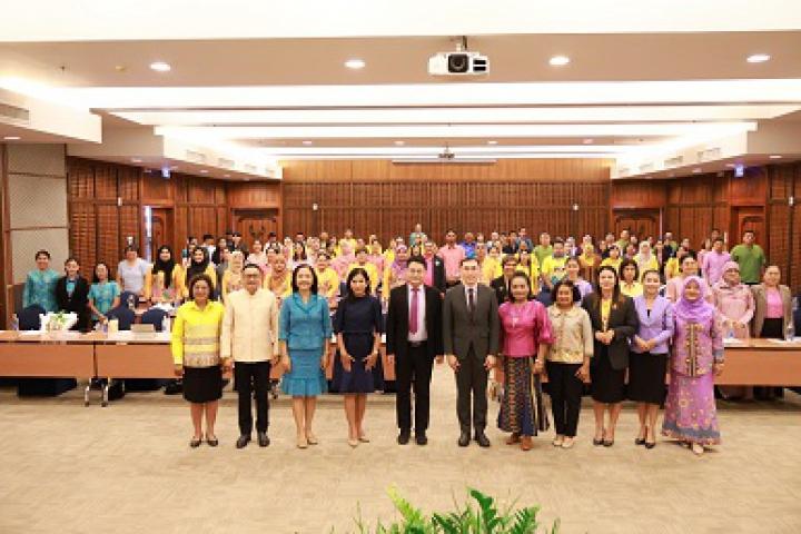 รองอธิบดี สกร.เปิดโครงการประชุมชี้แจง “หลักสูตรส่งเสริมการเรียนรู้เพื่อคุณวุฒิตามระดับการศึกษาขั้นพื้นฐาน พุทธศักราช 2567