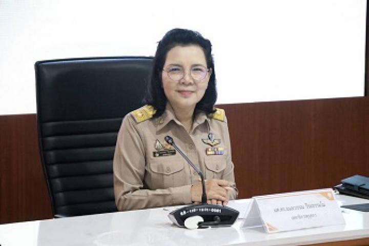 “อมลวรรณ” กำชับใช้ข้อบังคับคุรุสภาสะสางคดีผู้ประกอบวิชาชีพให้รวดเร็ว