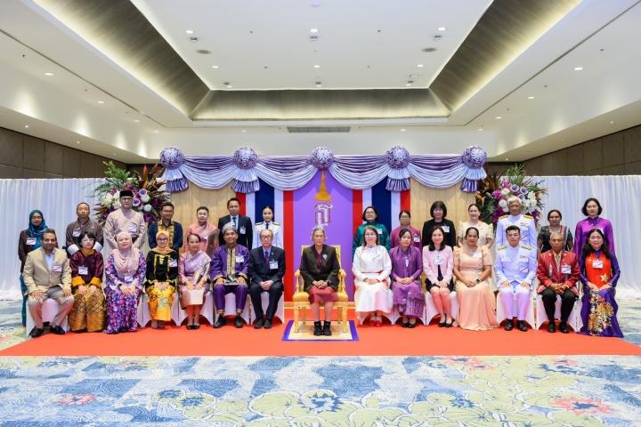 “รมว.นฤมล” เฝ้าฯ รับเสด็จ กรมสมเด็จพระเทพฯ พระราชทานรางวัลสมเด็จเจ้าฟ้ามหาจักรี ครั้งที่ 6