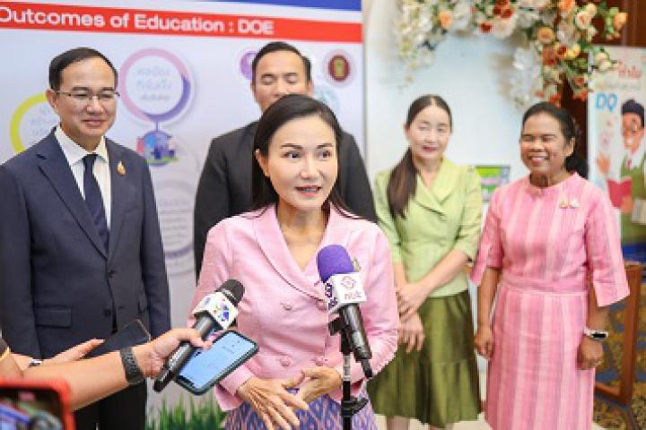 รมว.นฤมล ชี้ AI ช่วยเพิ่มความรู้และเข้าถึงข้อมูลอย่างรวดเร็ว แต่ต้องมีกลไกกำกับด้านจริยธรรม