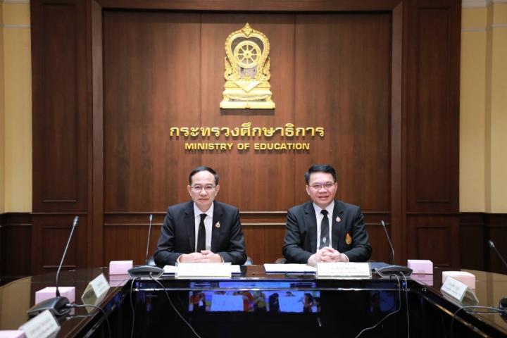 สกศ. ร่วมกับ สพฐ. ลงนาม MOU จัดการเรียนรู้ฐานวิจัย ปั้น "นักวิจัยรุ่นเยาว์" มุ่งสร้างทักษะคิดแบบเป็นระบบ