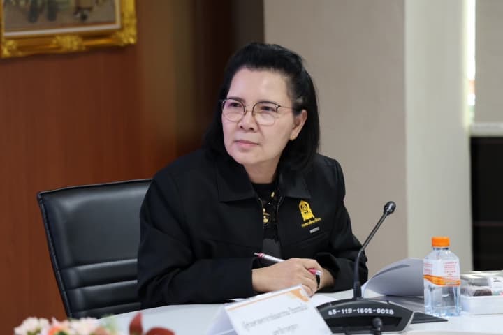 คุรุสภาเตรียมมอบ “ครูถิรคุณ” เชิดชู 5 ครูเทพศิรินทร์ นนทบุรี เสียสละเพื่อศิษย์จนวาระสุดท้าย
