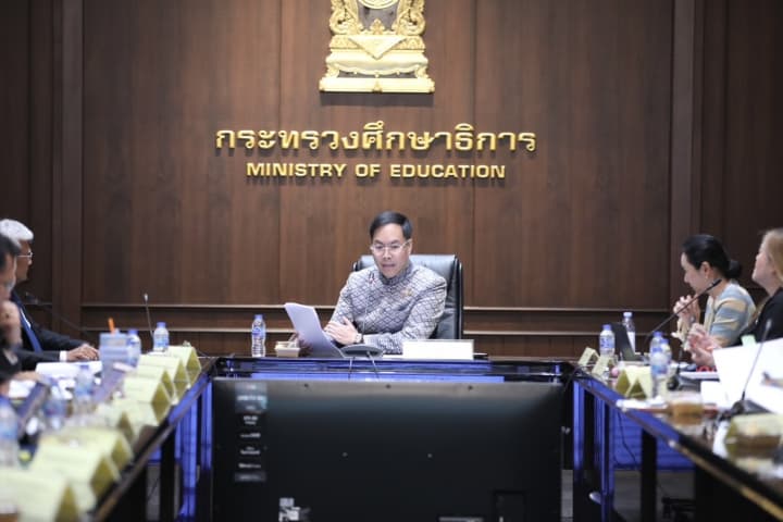 "อัครนันท์" ในฐานะ ผอ.ศูนย์พิทักษ์สิทธิฯ เปิดโต๊ะถกนัดแรก มุ่งสร้างโรงเรียนให้เป็นพื้นที่ปลอดภัย