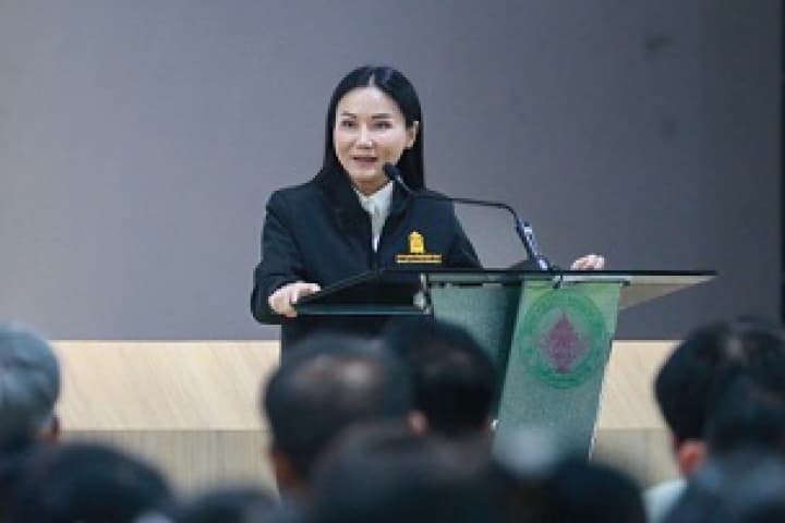 รมว.ศธ.  ลงพื้นที่สุราษฎร์ธานี เล็งขับเคลื่อนนโยบายการศึกษาให้ตอบโจทย์บริบทพื้นที่จริง