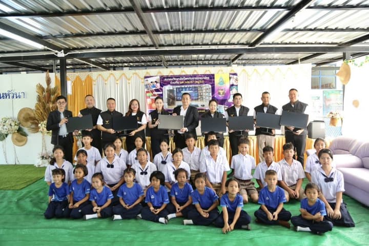 สกร. ร่วมหนุนพลัง CSR วปอ.67 (หมู่วัว) มอบคอมพิวเตอร์ 9 เครื่อง ยกระดับการเรียนรู้ดิจิทัลโรงเรียนขนาดเล็ก จ.กาญจนบุรี