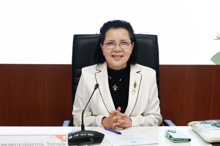 คุรุสภาประกาศรายชื่อ 2,490 ครูอาวุโส ปี 68 เชิดชู “ปูชนียบุคคลแห่งแผ่นดิน” ผู้ทุ่มเทเพื่อการศึกษาไทย