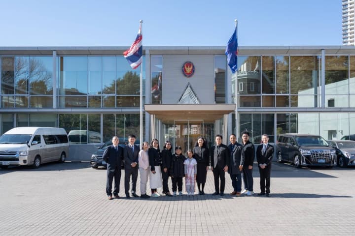 คณะจาก สกร. เข้าเยี่ยมคารวะอัครราชทูตประจำสถานเอกอัครราชทูต ณ กรุงโตเกียว