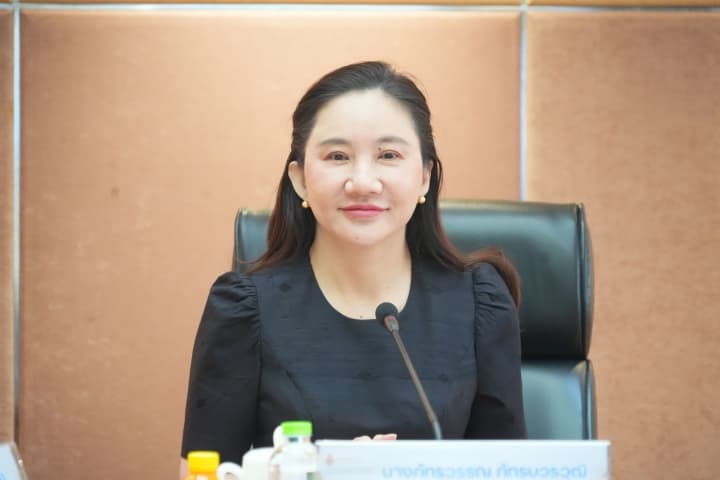 สพฐ. เดินหน้าลดภาระงานครู “ปรับ-ลด-ปลดล็อก” เบื้องต้นลดได้แล้ว 12,711 รายการ