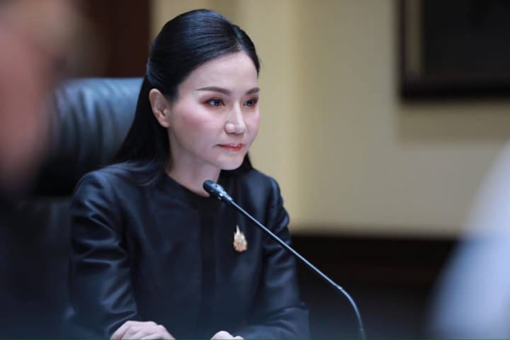 "นฤมล" ห่วงเหตุคนร้ายคลั่งบุกจับนร-ครู เป็นตัวประกัน สั่งสพฐ.ติดตามสถานการณ์อย่างใกล้ชิด พร้อมดูแลช่วยเหลือโรงเรียนอย่างเต็มที่