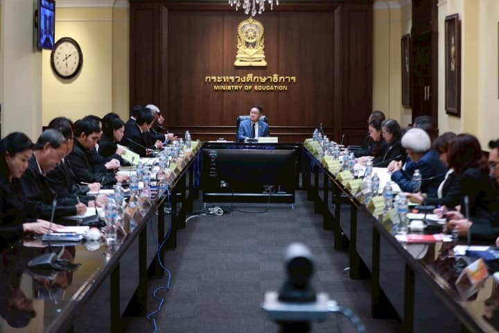 รมว.ประเสริฐ ถกบอร์ด กช. ปรับเกณฑ์เงินอุดหนุน รร.ศึกษาสงเคราะห์