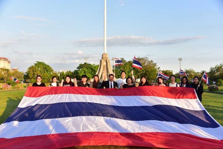 มทร.ธัญบุรี รวมใจ แปรธงชาติไทย ส่งพลังใจถึงรั้วของชาติ