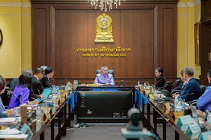 บอร์ด กคศ. เห็นชอบยื่นขอย้าย TRS รอบ 2 พร้อมปรับหลักเกณฑ์ใหม่