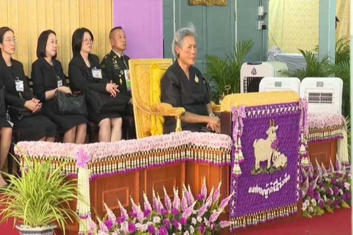 อธิบดี สกร. ร่วมเฝ้าฯ รับเสด็จ สมเด็จพระกนิษฐาธิราชเจ้าฯ