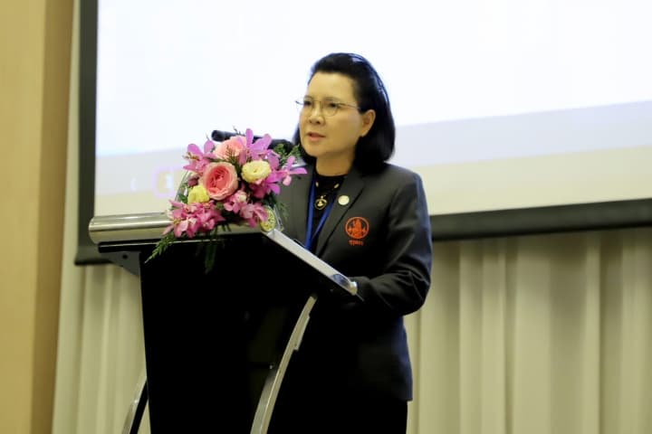 สำนักงานเลขาธิการคุรุสภา ได้ประกาศมอบรางวัล “รางวัลครูถิรคุณ” ให้แก่ นางศศิพัชร สินสโมสร