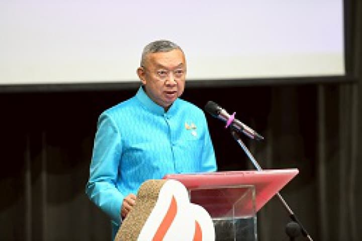 “เพิ่มพูน” เปิดประชุมนานาชาติครุศาสตร์ จุฬาลงกรณ์ฯ “ICESML 2025”ย้ำ “AI” เป็นผู้ช่วย “ครู” ยังเป็นเป้าสำคัญพัฒนาคุณภาพ-สมรรถนะนักเรียน