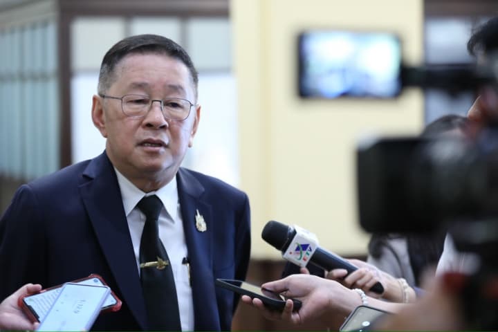 “รมว.ประเสริฐ” เผย บอร์ด สกสค. เคาะ เกณฑ์สรรหาเลขา สกสค.คนใหม่ พร้อมถกออมสิน ลดดอกเบี้ยเงินกู้ ช.พ.ค.