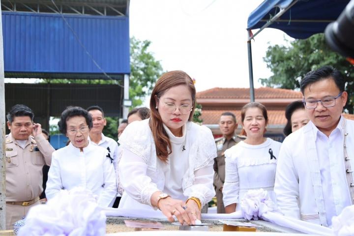 อธิบดีเกศทิพย์ เป็นประธาน “วางศิลาฤกษ์อาคารเรียนหลังใหม่” โรงเรียนกาญจนานุเคราะห์ พร้อมรำลึกความผูกพันในฐานะ “ศิษย์เก่า–ครูเก่า”