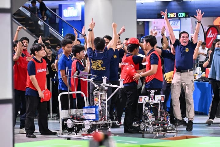 ทีม KTC. DINOROBOT วท.กาฬสินธุ์ ผงาดแชมป์ ROBOCON 2026 ตัวแทนไทยสู่เวทีฮ่องกง