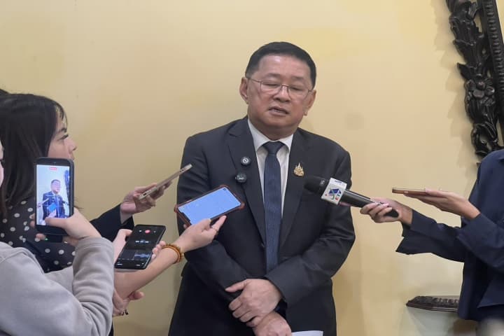 “รมว.ศธ.” เผย ครม. รับทราบมาตรการคุมเข้มอาหารกลางวัน-หนุนครัวกลาง พร้อมแจงปมสวมสิทธิ กยศ.