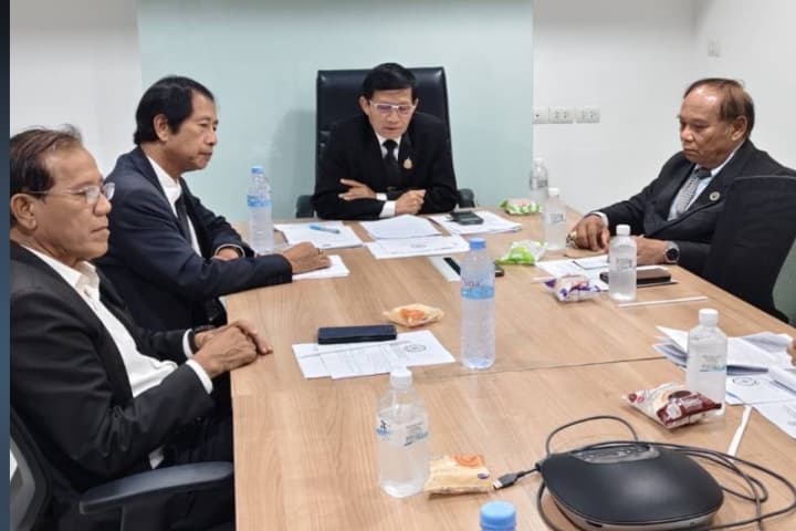 องค์กรครูร่วมเรียกร้อง “รมว.ประเสริฐ” ยกเลิก-ยุติสรรหาเลขาธิการคุรุสภา